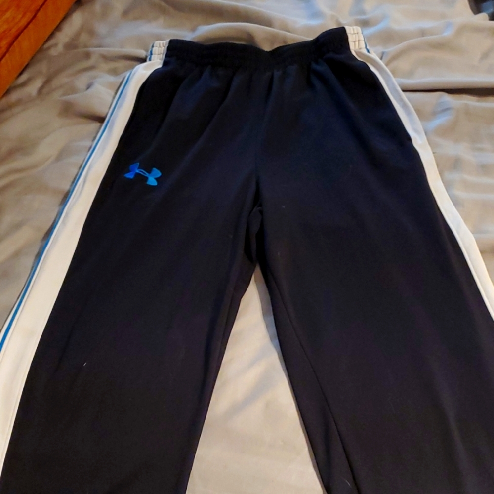 Under armour womens athlesuire/track pants
